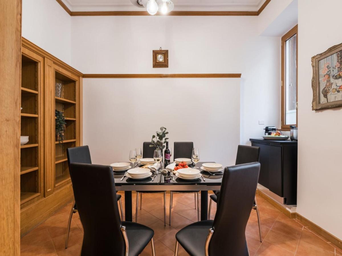 The Rent - Three-bedroom Near The Quirinale Lägenhet Rom